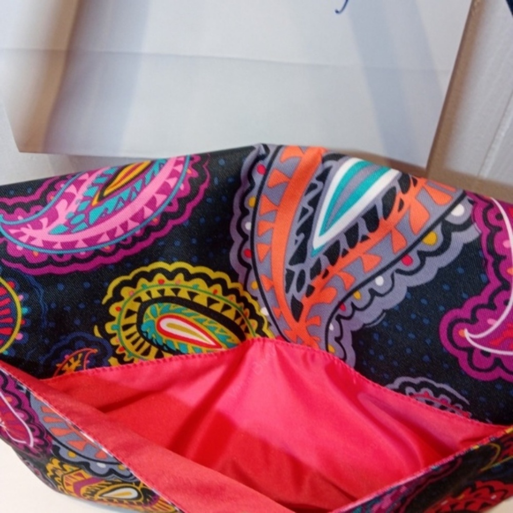 Vera Bradley Lighten Up Essential Messenger Bag - Picture 5 of 8